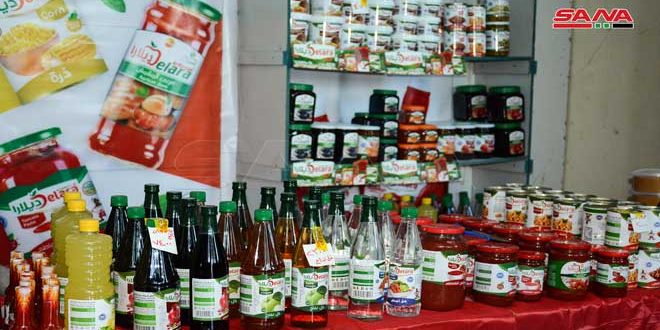 افتتاح مهرجان (عيد الأم بيجمعنا) في مؤسسة التبغ باللاذقية