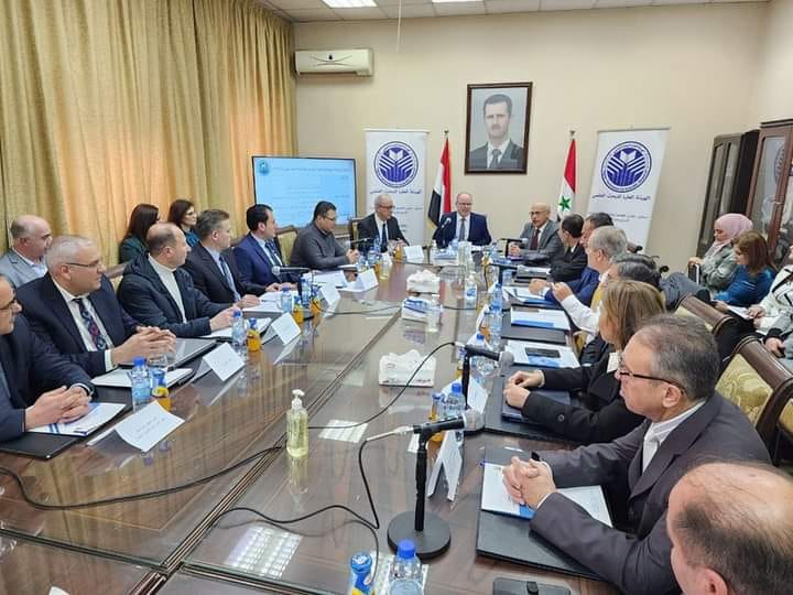 الهيئة العليا للبحث العلمي توقع عقود مشاريع بحثية تطبيقية في قطاعات الصناعة والبيئة والبناء والتشييد
