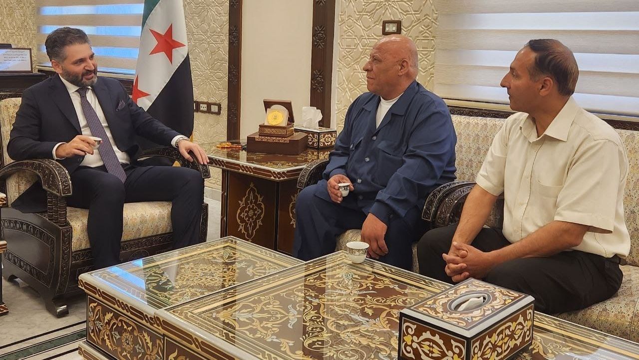 وزير الثقافة محمد ياسين صالح يكرّم حارسي 