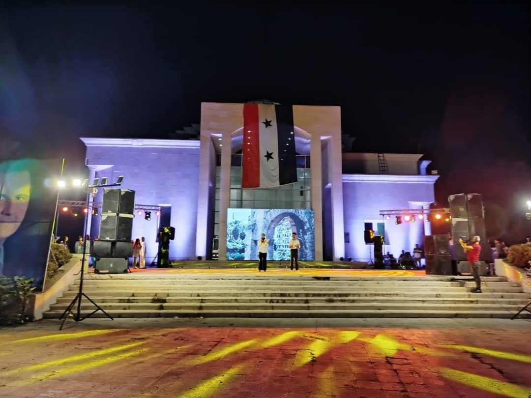 فعاليات ثقافية وفنية منوعة ضمن مهرجان راميتا السياحي في مدينة الأسد الرياضية باللاذقية
