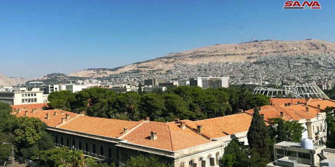 الحرارة حول معدلاتها والجو بين الصحو والغائم جزئياً
