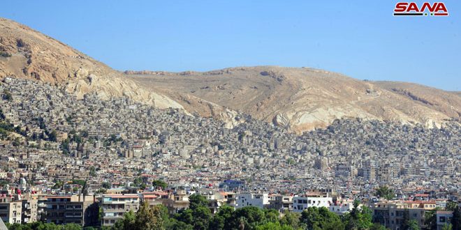 الحرارة حول معدلاتها والجو صحو بشكل عام
