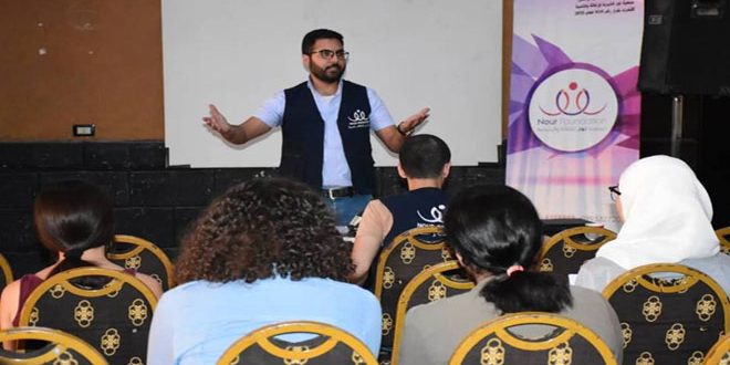 ملتقى طلابي للتعريف بالاختصاصات الجامعية
