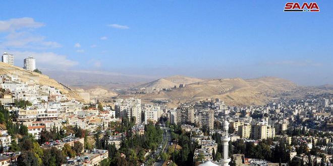 الحرارة أعلى من معدلاتها والجو صحو بشكل عام

