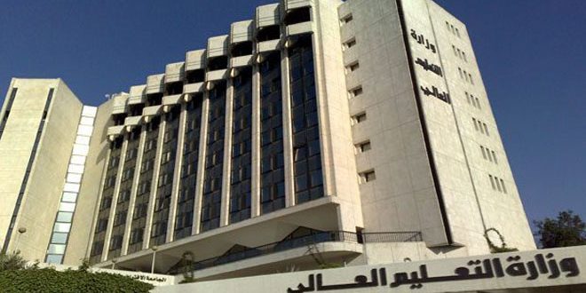 منح الطلاب الذين أنهوا مقررات الماجستير منذ 2015 فرصة إضافية للتسجيل في الرسالة
