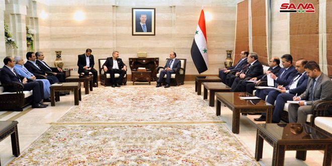 المهندس خميس لـ حشمت الله: نرحب بمشاركة واسعة للشركات الإيرانية في مرحلة إعادة الإعمار
