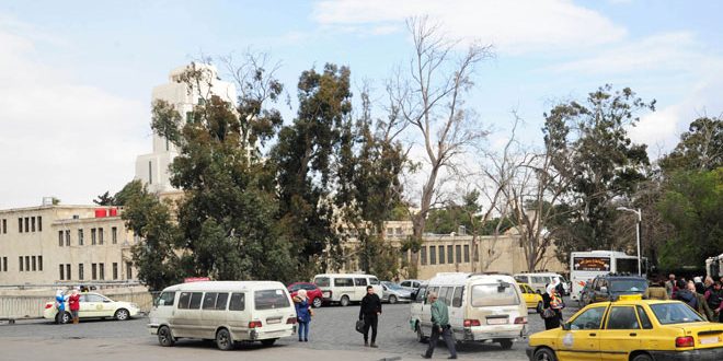 الحرارة تميل للارتفاع مع فرصة لزخات محلية من المطر فوق المناطق الساحلية