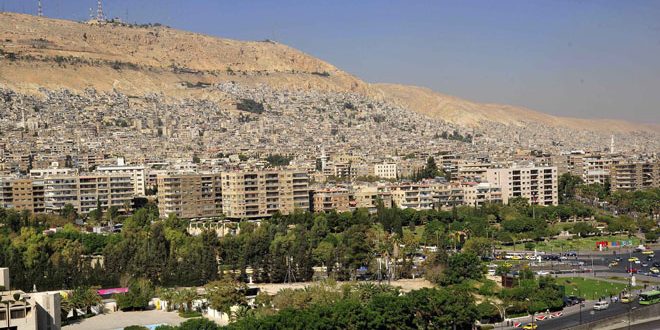 الحرارة حول معدلاتها والجو بين الصحو والغائم جزئيا بشكل عام