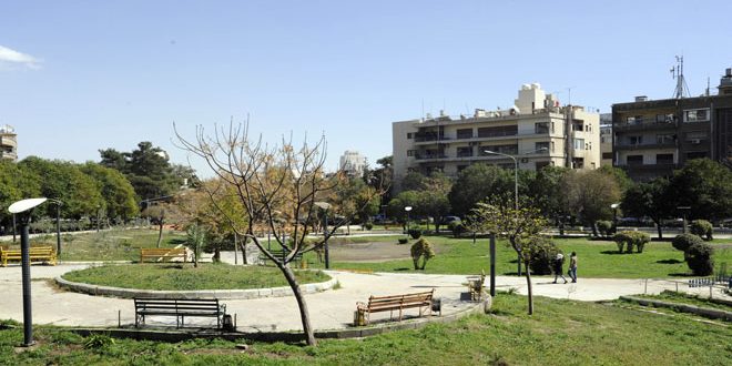 الحرارة أعلى من معدلاتها والجو بين الصحو والغائم جزئيا
