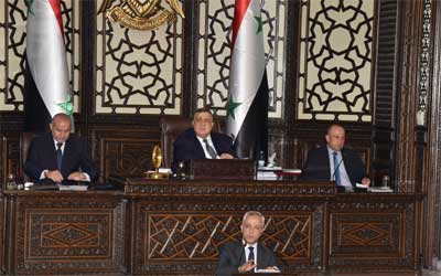 وزير الاتصالات أمام مجلس الشعب: إعادة 57 مركز اتصالات للعمل ومشغل “وطني” ثالث للخلوي