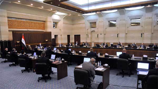 مجلس الوزراء: الإسراع بوضع وتنفيذ الخطط لإعادة زراعة المناطق التي تعرضت للحرائق