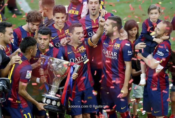 لاعبو برشلونة يحتفلون بلقب الليغا في غياب انريكي
