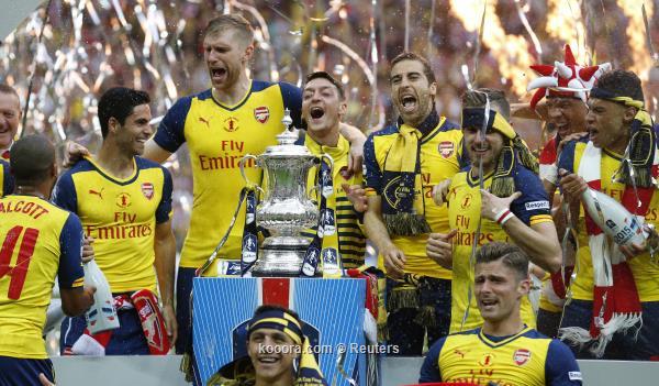 أرسنال بطلاً لكأس الاتحاد الإنجليزي برباعية في أستون فيلا
