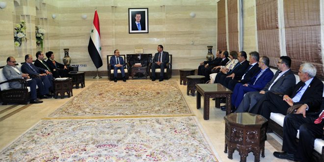 المهندس خميس: الحكومة تقدم جميع التسهيلات للنهوض بالصناعة الدوائية من جديد