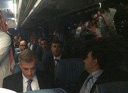  الازدحام المروري أجبر مدرب المنتخب لحضور المبارة من حافلة 