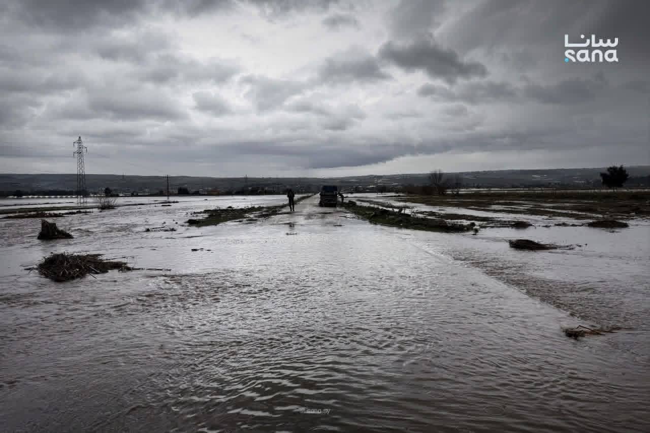 ارتفاع منسوب فيضان نهر الكبير الجنوبي في قرية أم جامع