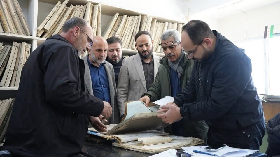 محافظ حلب يبحث في المصالح العقارية